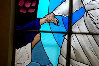  Vitraux Anastasis, detalle de los brazos de Adan quien es rescatado por Cristo.- Basilica Menor de Nuestra Senora de La Paz - Lomas de Zamora - Buenos Aires.-